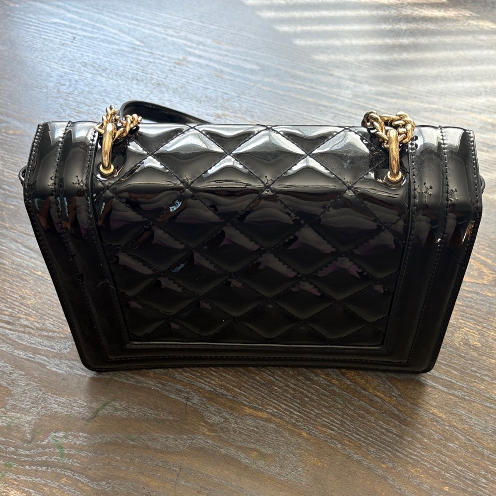 Elegant Black Quilted Women's Bag